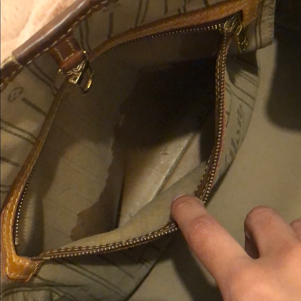 Louis Vuitton Neverfull MM - Picture 3 of 8